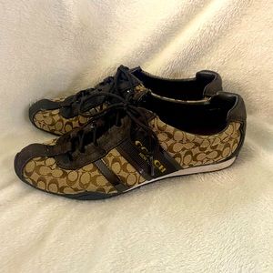 COACH brown signature print sneakers